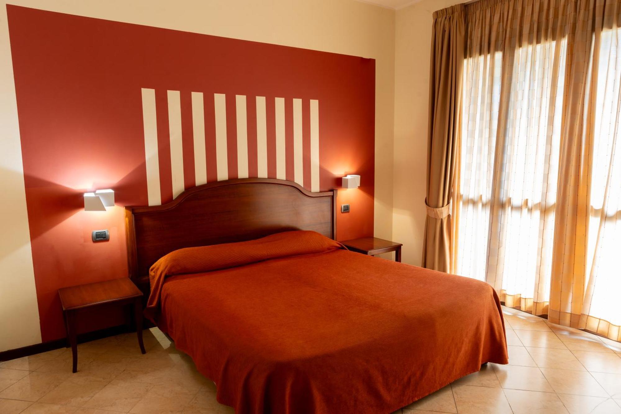 Hotel Mariuccia Varese Zewnętrze zdjęcie