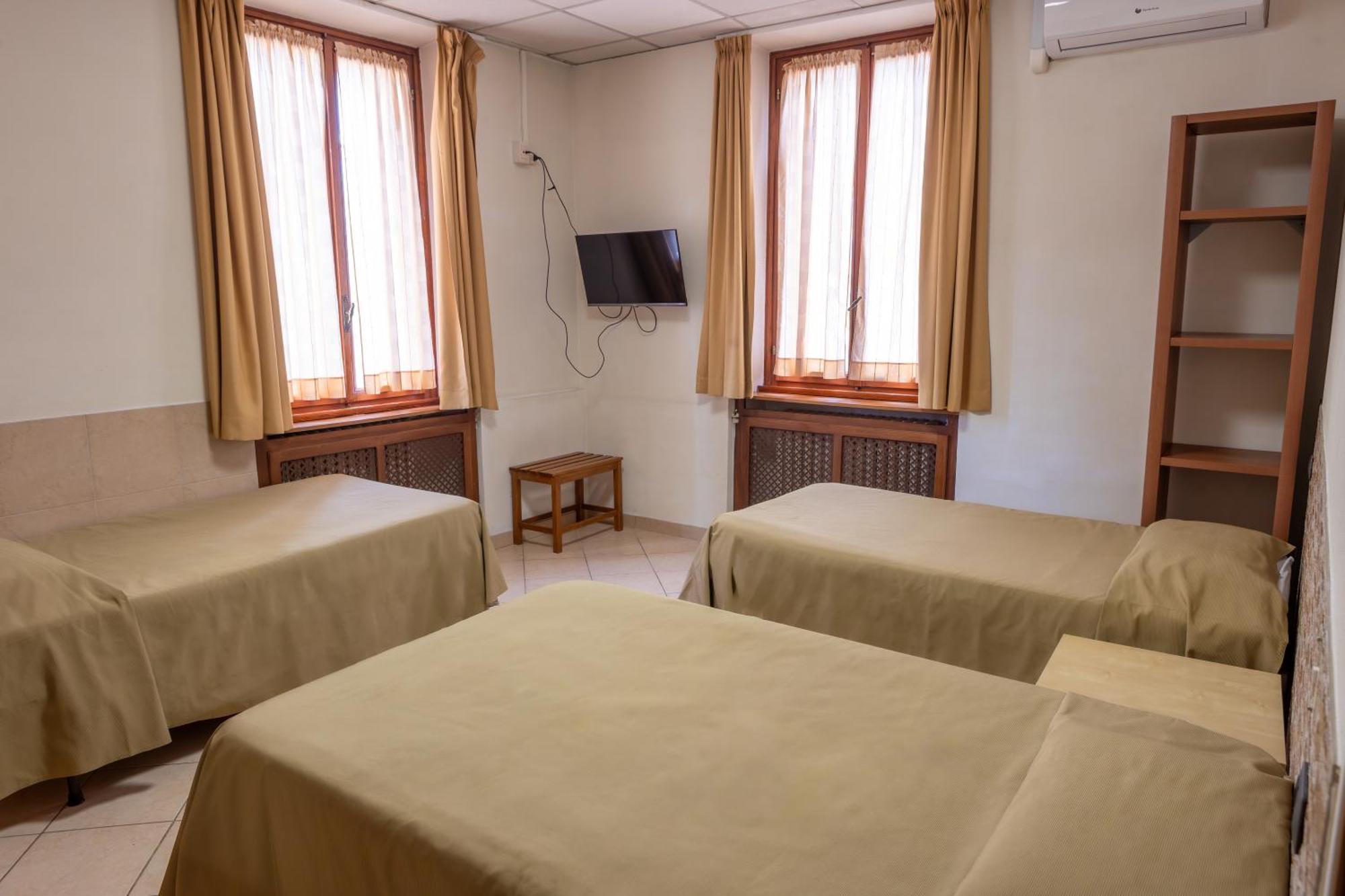 Hotel Mariuccia Varese Zewnętrze zdjęcie