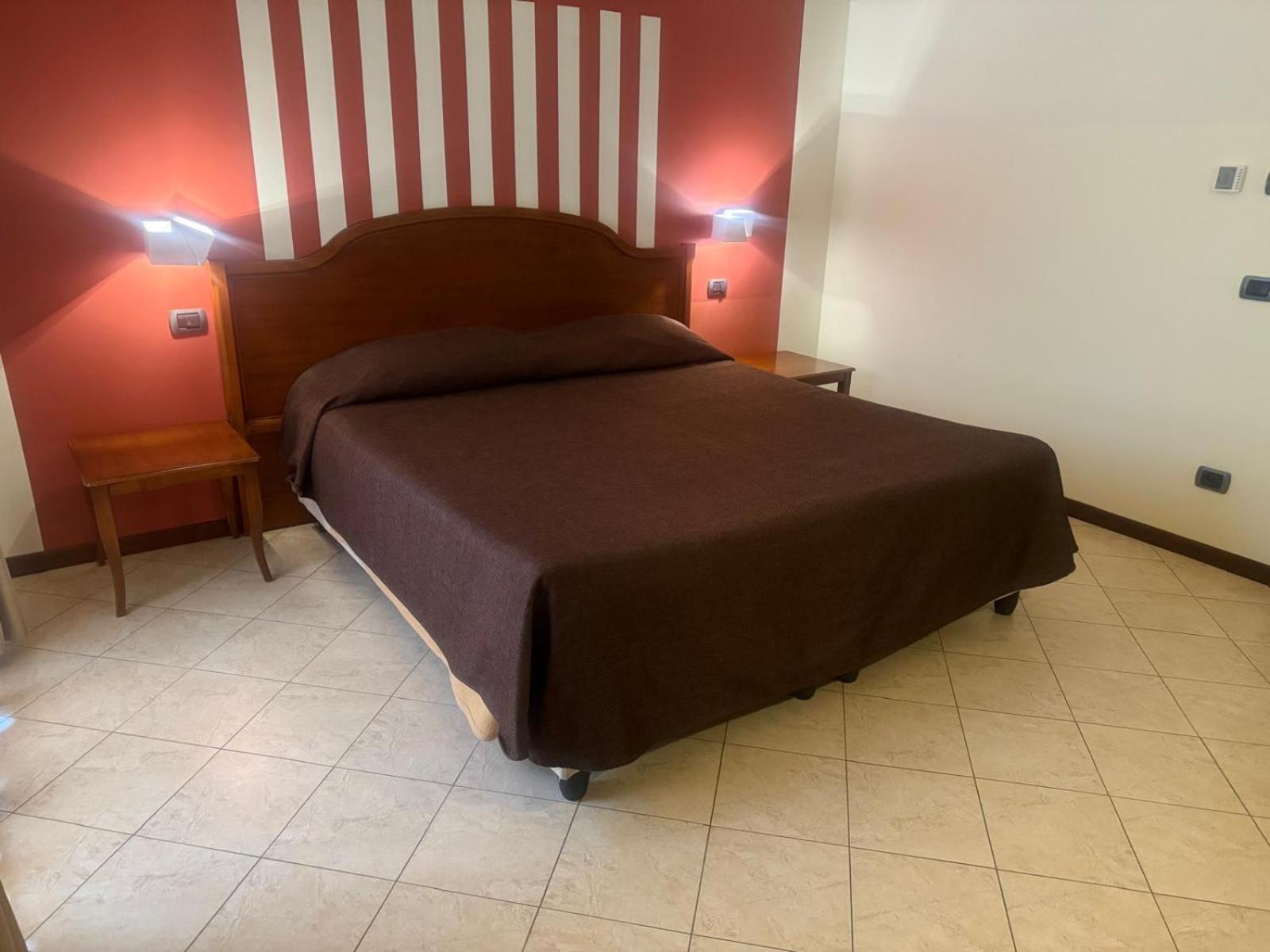 Hotel Mariuccia Varese Zewnętrze zdjęcie