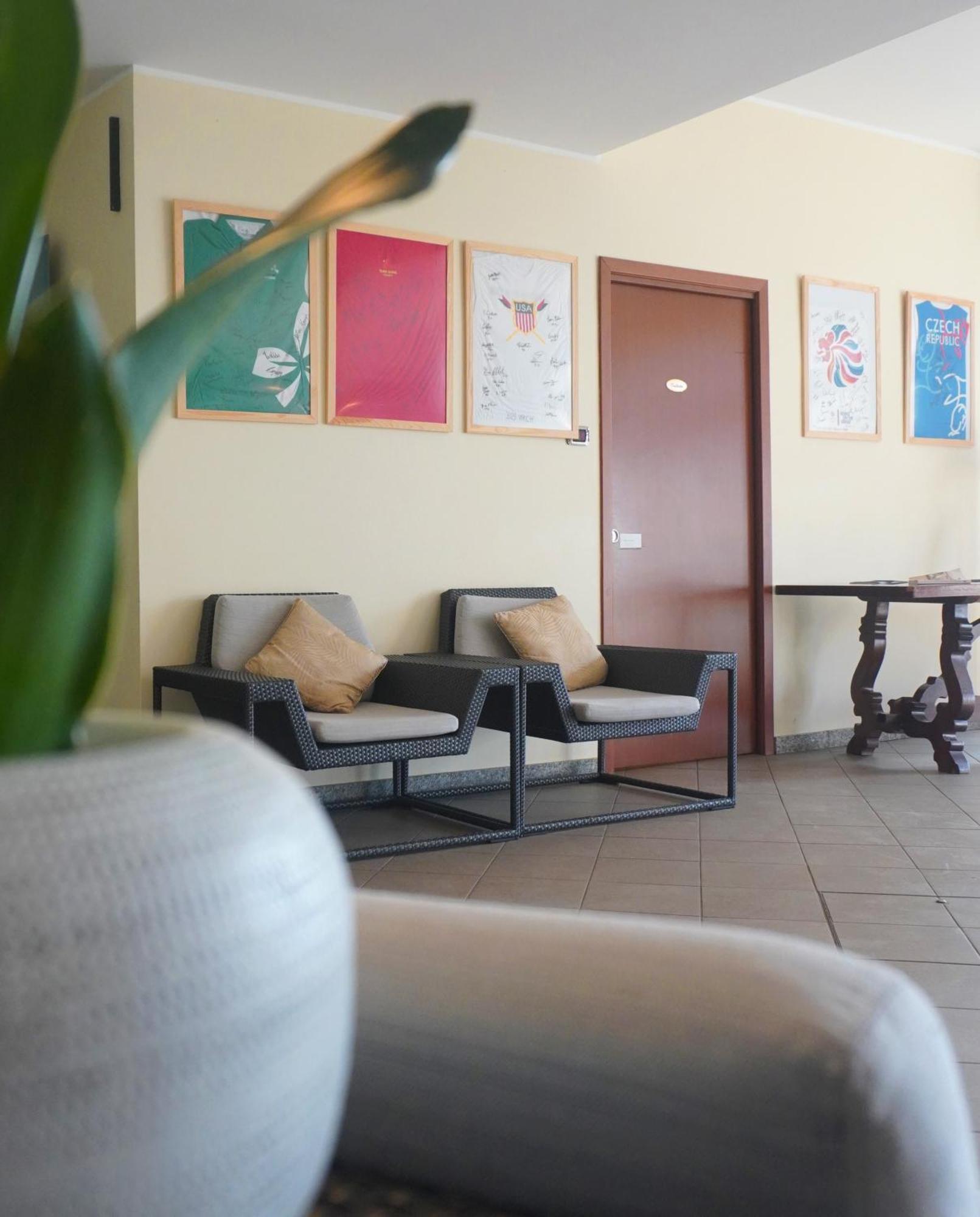 Hotel Mariuccia Varese Zewnętrze zdjęcie